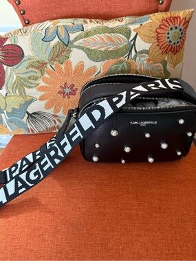 Karl Lagerfeld Paris Maybelle crossbody